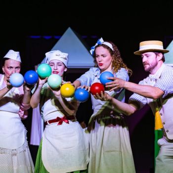 O dvanástich mesiačikoch