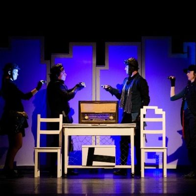 velka tovaren na slova