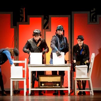 velka tovaren na slova