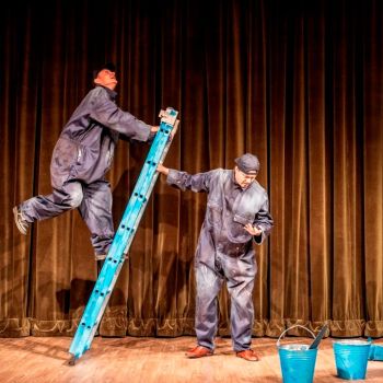 Záhada starého divadla